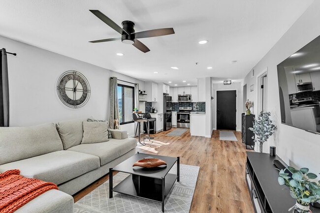 Photo - 11233 Tierrasanta Blvd Unidad 30