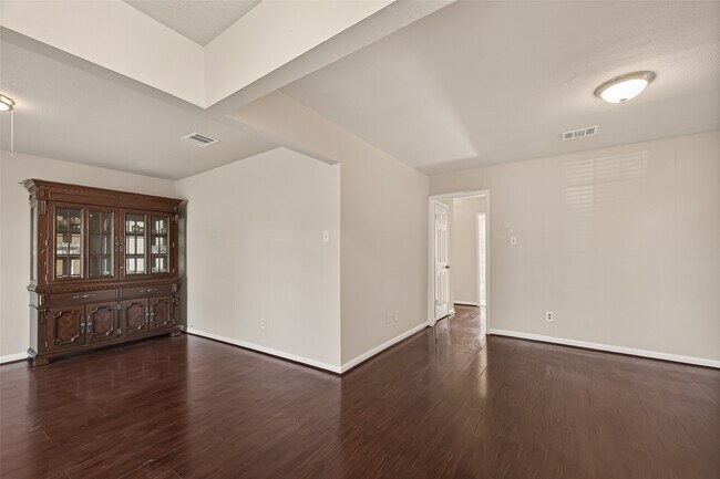 Photo - 12006 New Brunswick Dr