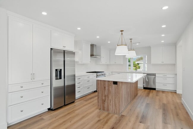 Photo - Stunning Home for Entertaining in Highly S...