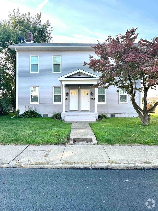 Building Photo - 383 Jefferson St Unit 383 Rental