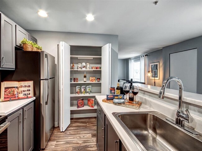 Photo - Deer Creek Apartments