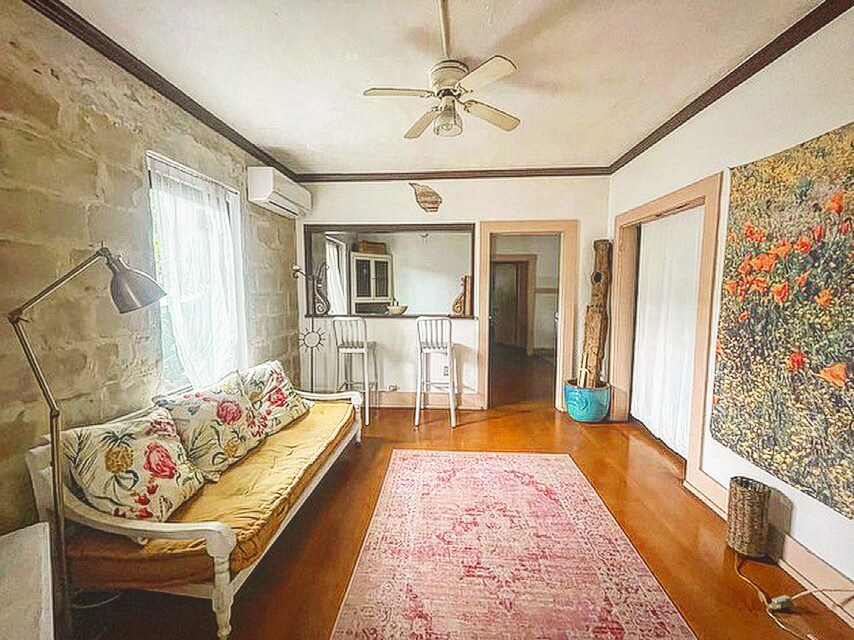 Photo - 528 NW 47th St (Miami, FL)