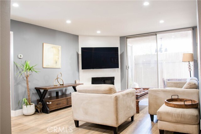 Photo - 4705 Kester Ave Unit 106