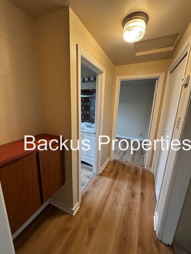 Photo - 15 E Acacia St Unit 15-B