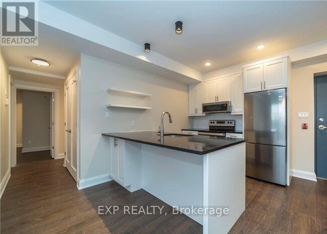 Photo - 33 Maple Grove Rd