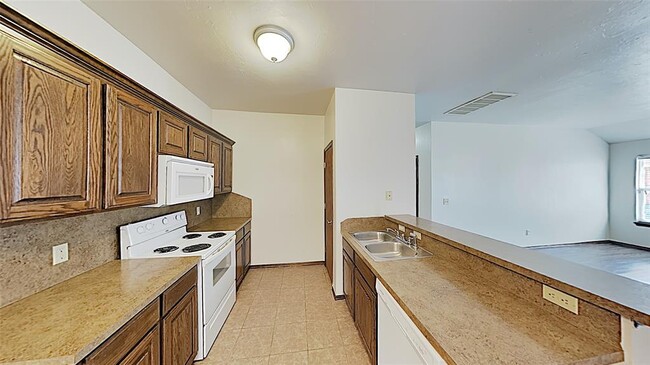 Photo - 1722 W Palm Pl