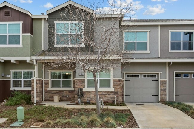 3918 Wickman Loop