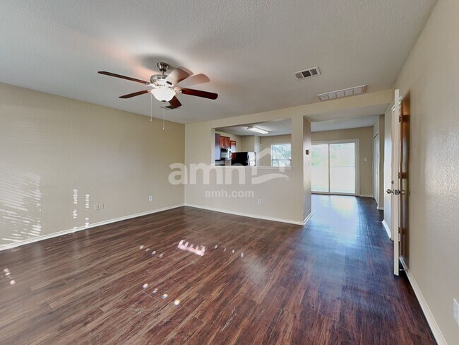 Photo - 115 Karrie Dr