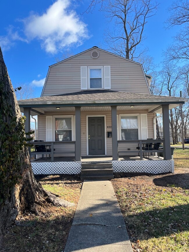 Building Photo - 422 S Talley Ave