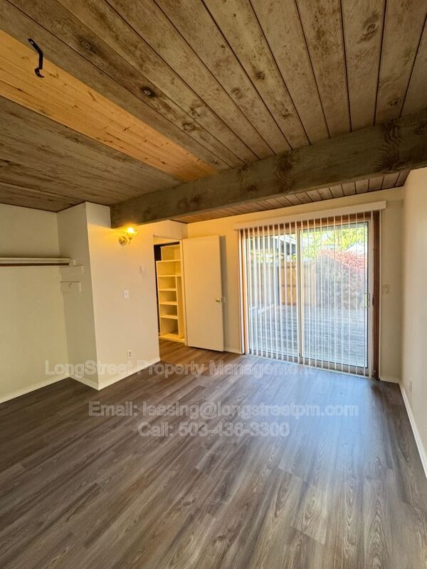 831 NW 26th St