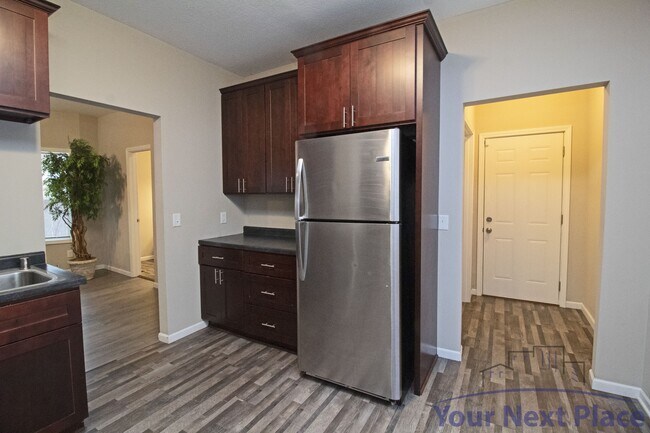 Photo - 1411 Oliver Ave N