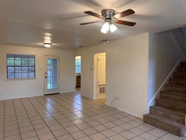 Photo - 1007 Water St Unidad 104