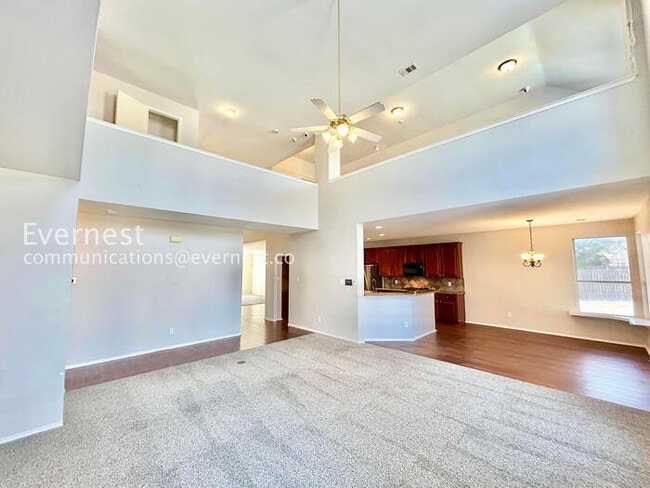 Photo - 5 Bed/3.5 Bath Home with Fenced Yard & Garage / Pet-Friendly / Vouchers Accepted