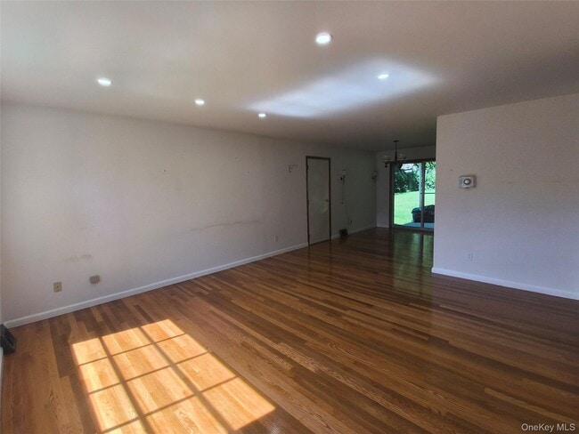 515 High St
