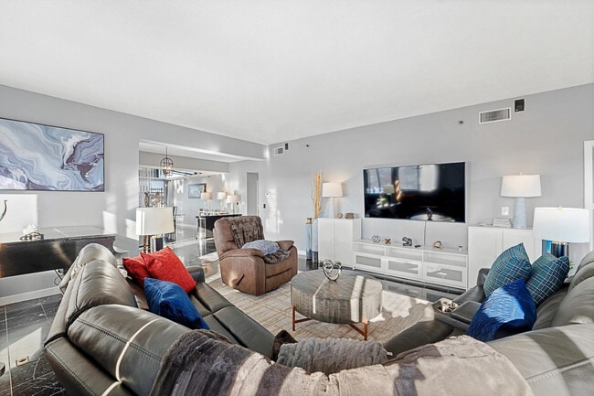 Building Photo - 275 U.S. 20-SI ID1240408P Unit SI ID1240408P