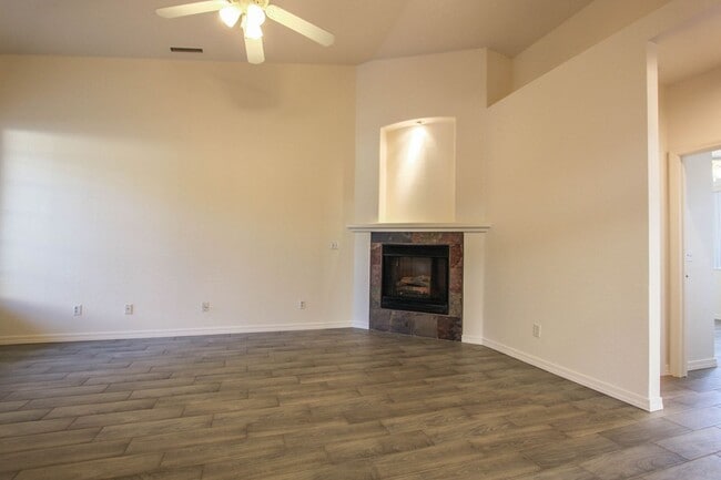 Photo - Prescott Valley Duplex with 2 Car Garage