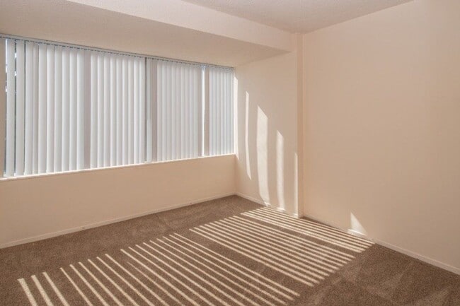 Photo - Hollywood Towne House Apartments