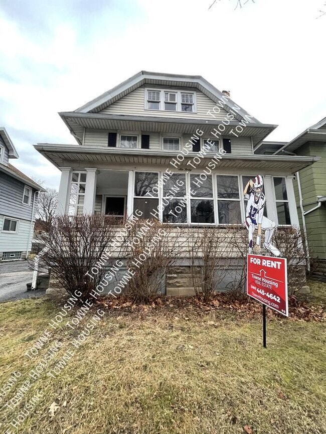 Building Photo - 640 Magee Ave Unit 1