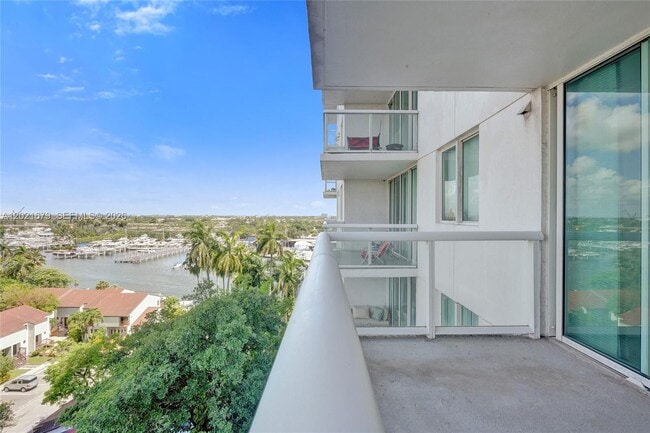 Photo - 1861 NW S River Dr Unit 1002