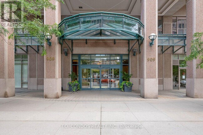 Photo - 909 Bay St. Unit 2002