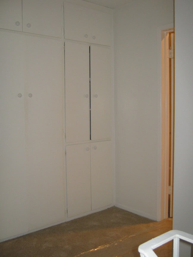 Knott Victoria Apartments, L.L.C.