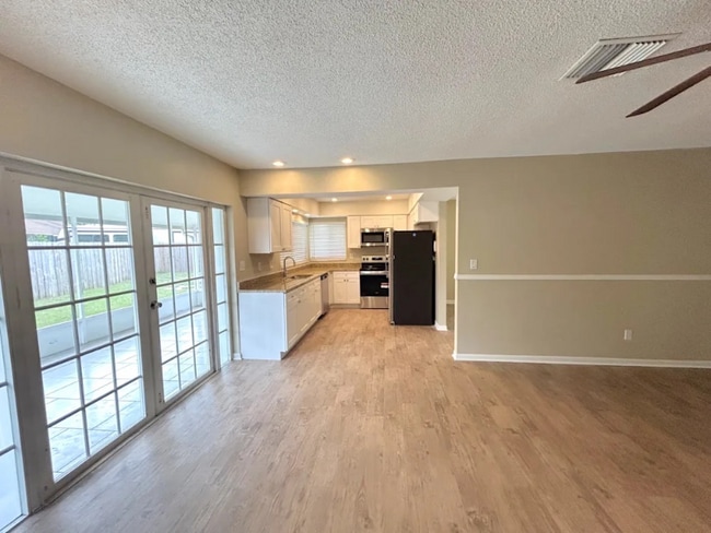 Building Photo - 503 Hillside Ct Rental