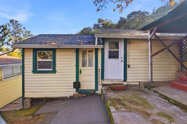 Photo - 500 Humboldt Rd