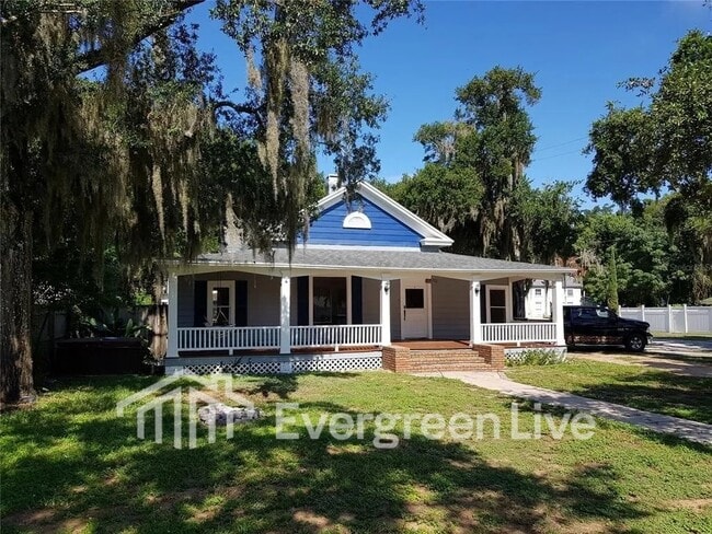 Building Photo - 600 S Center St