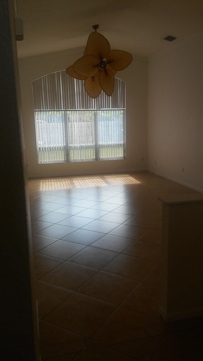 Photo - 9636 Tavernier Dr