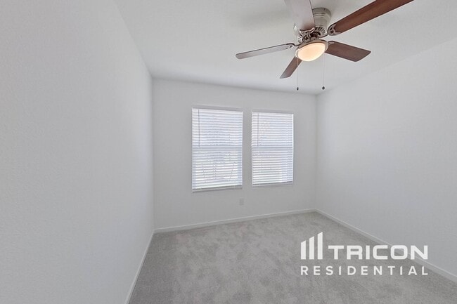 Photo - 1640 Baugh St
