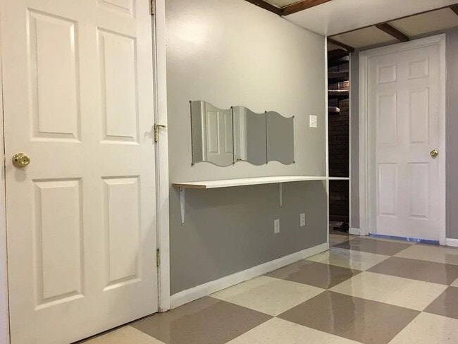 Photo - 720 N Grant St