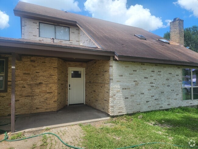 Building Photo - 8380 Shenandoah Dr Rental