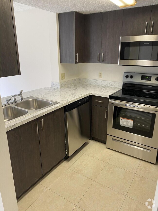 Building Photo - 6340 La Costa Dr Unit F Rental