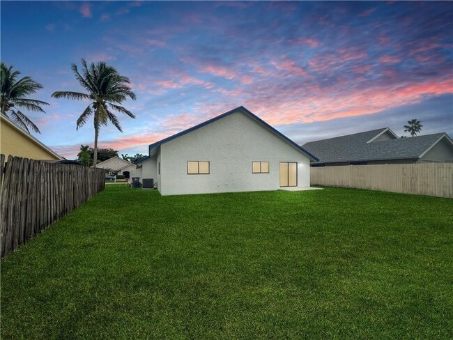 Photo - 22750 Pickerel Cir