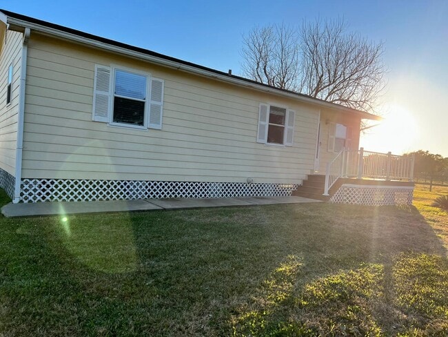 Photo - 4318 FM 1462