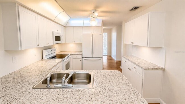 1624 Whitehead Dr Unit 320