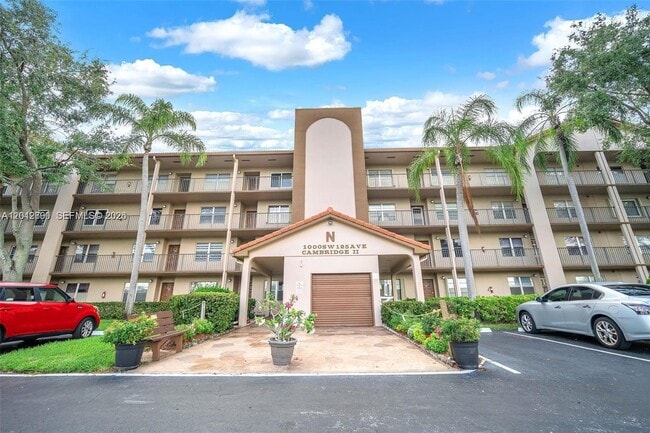 Building Photo - 1000 SW 125th Ave Unit 301N