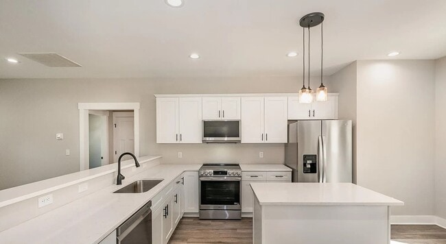 Photo - 623 Skyland Dr