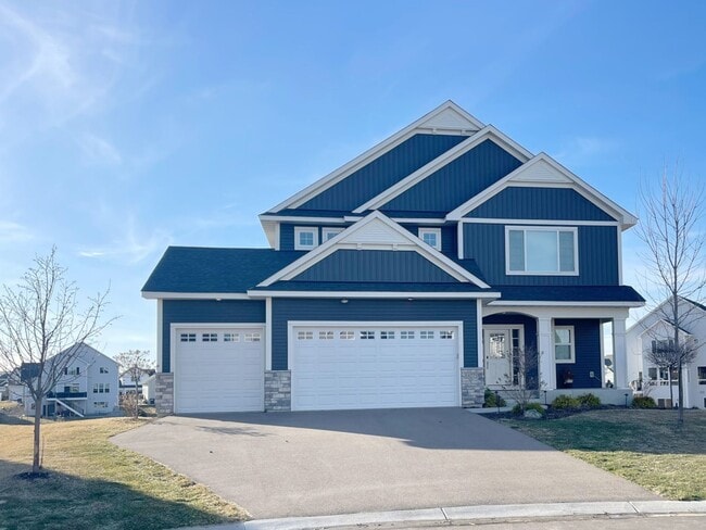 Building Photo - Sparkling Like-New 2-story w/ Full Walkout on Pond with Office-Bedroom 6, Pets OK!