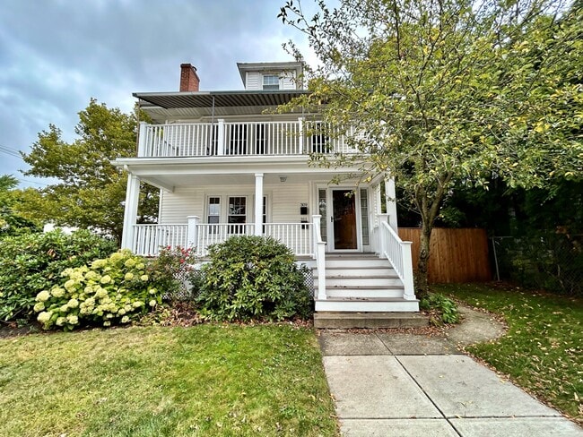 Photo - 311 Waverley Ave