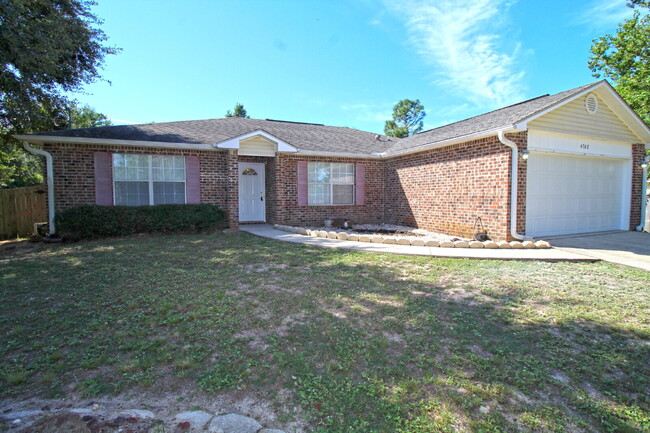 Spacious 3-Bedroom Home in Gulf Breeze wit... - Spacious 3-Bedroom Home in Gulf Breeze wit...