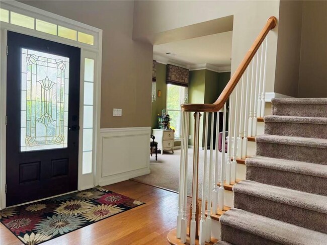 Photo - 1035 Winding Bridge Way