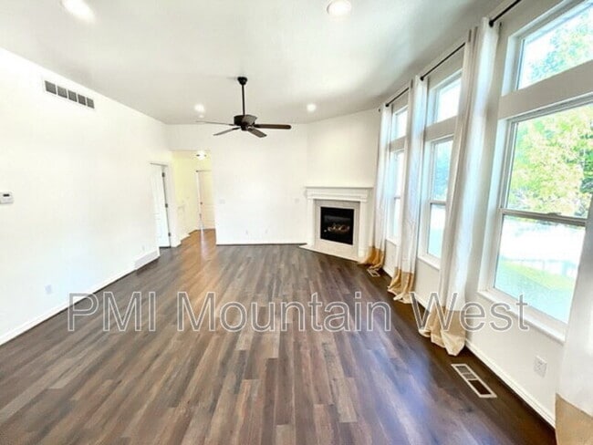 Photo - 2815 W 1375 N