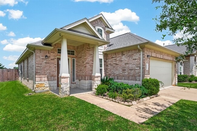 Building Photo - 1251 S Maple Dr