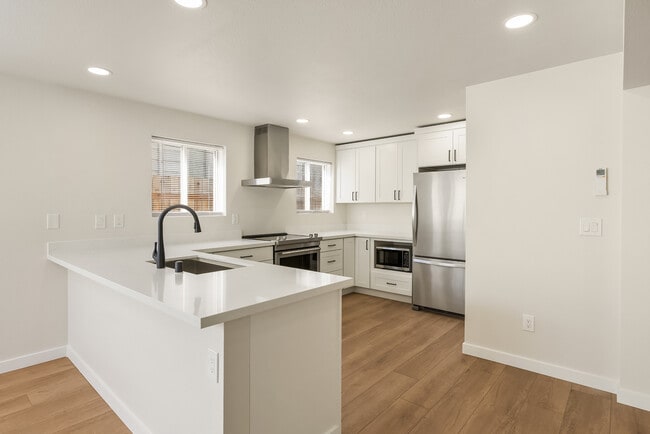 Building Photo - 2201 NW 64th St Unit #C