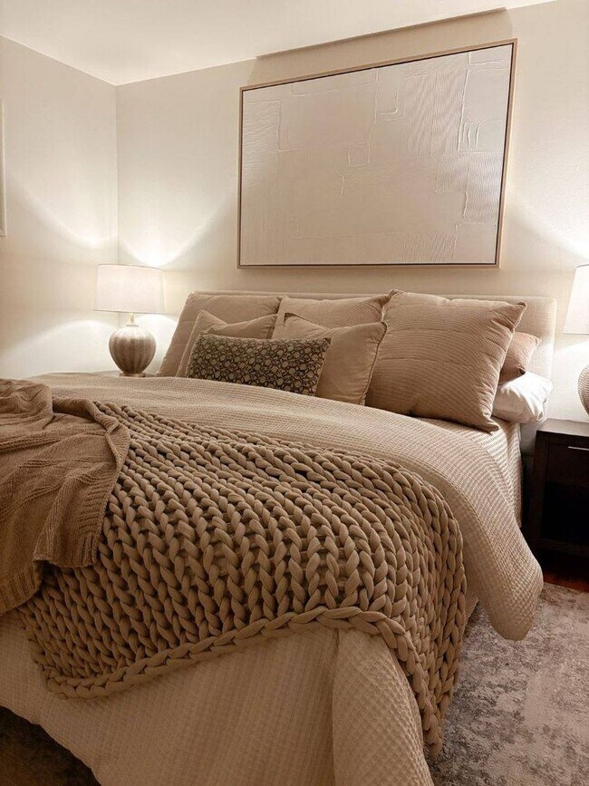 Photo - Manito House Unit 107