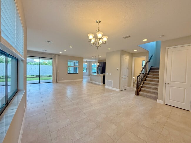 Photo - 2941 Casterton Dr