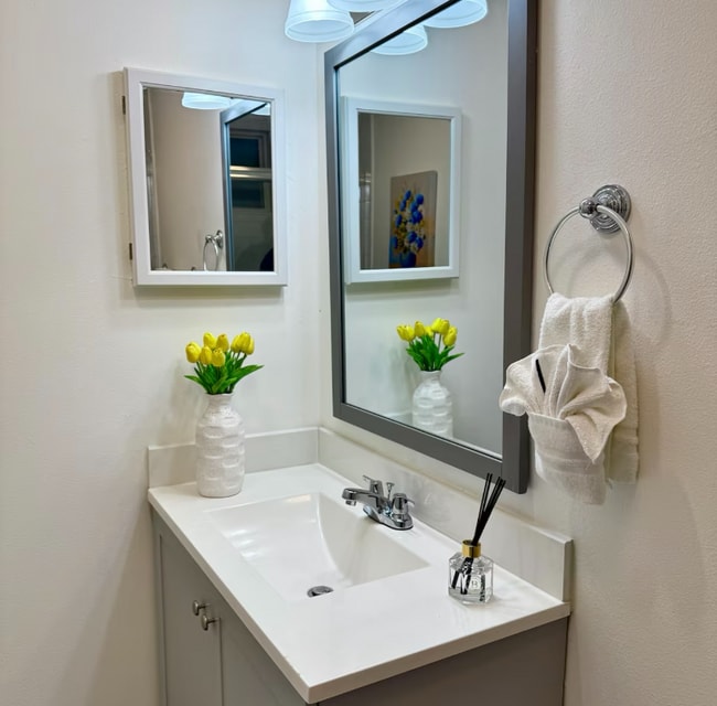 2515 Erato St Unit 201