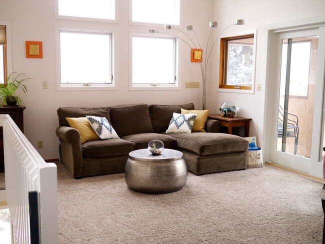 Photo - 4 Bed 2.5 Bath House One Block From North Boulder Park.