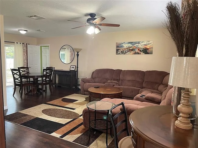 Photo - 7111 N Whittier St